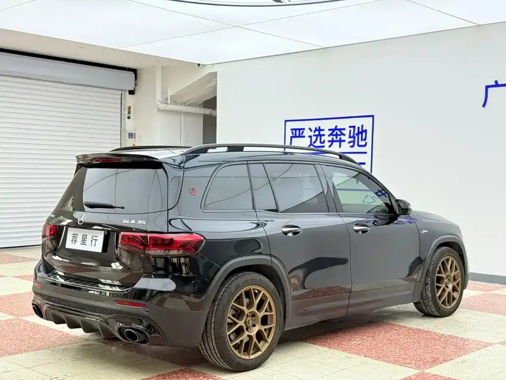 Mercedes-Benz GLB AMG — фото 5