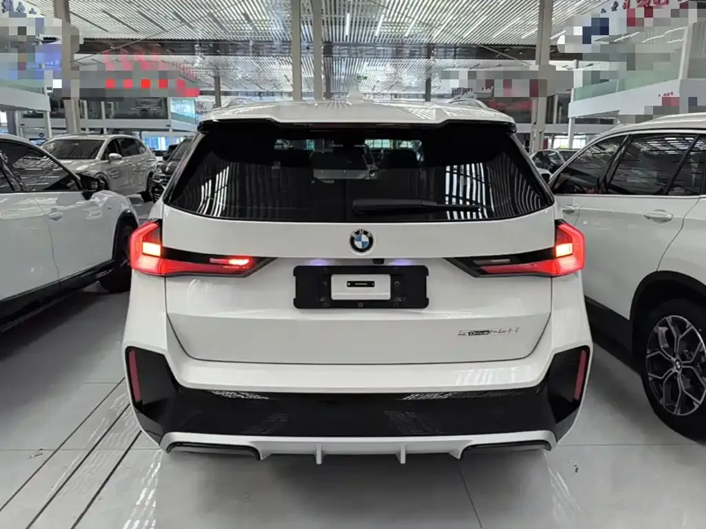 BMW X1 — фото 3