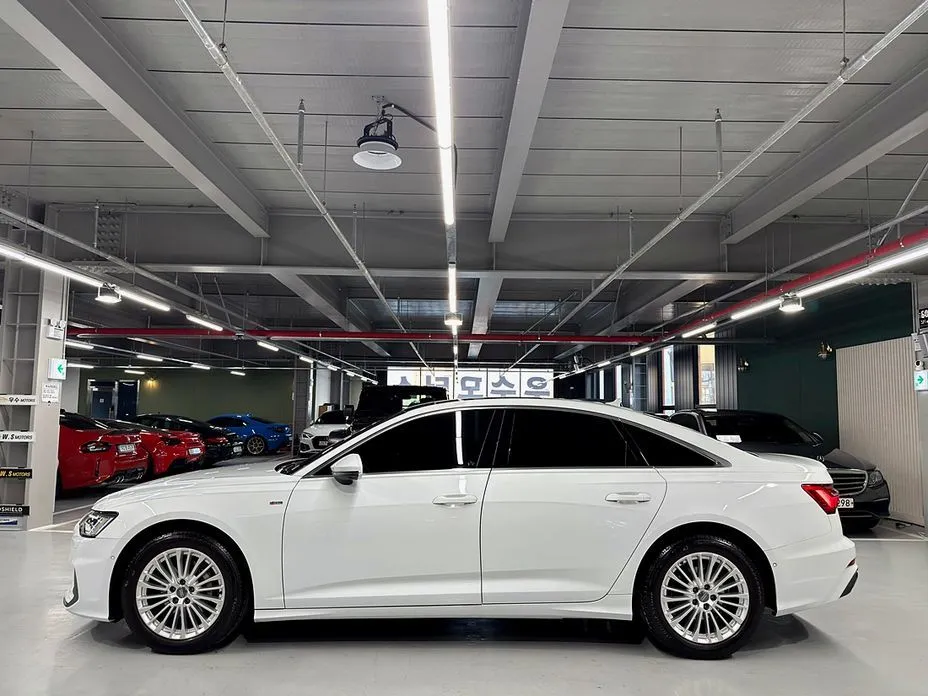 Audi A6 — фото 5