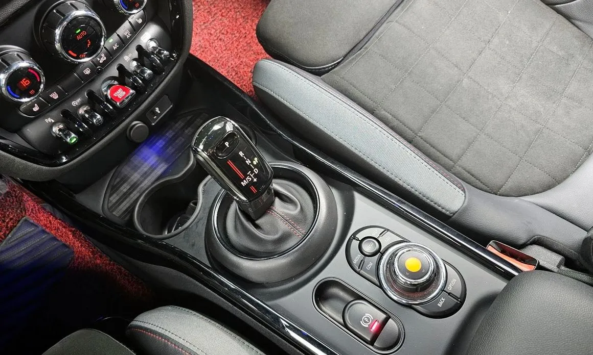 Mini Clubman — фото 10