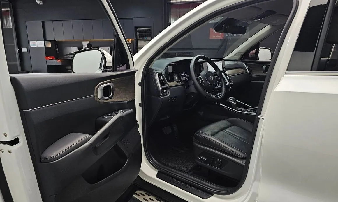 Kia Sorento — фото 6