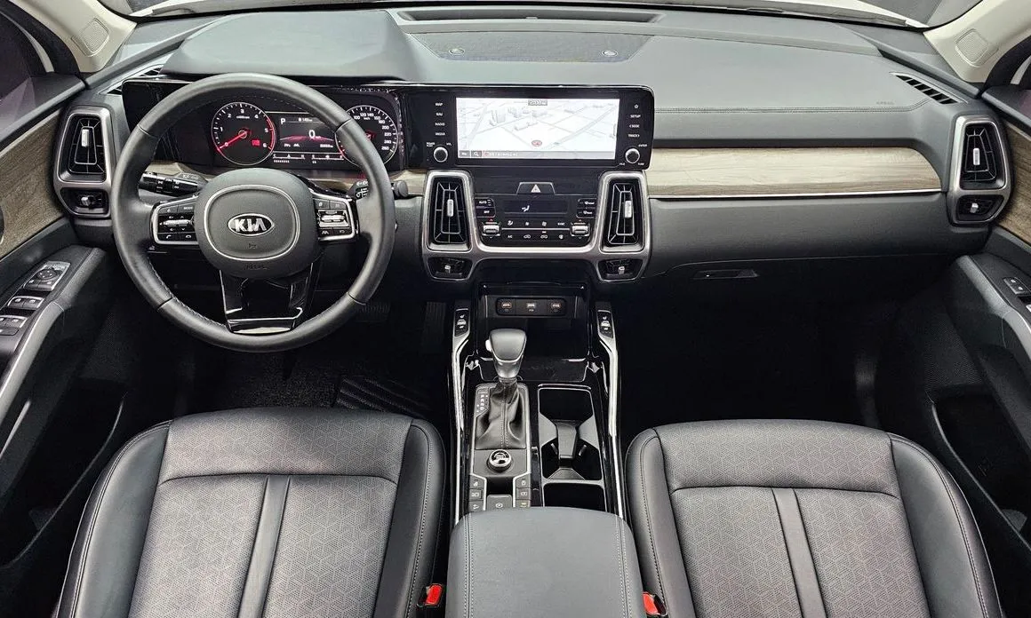Kia Sorento — фото 4