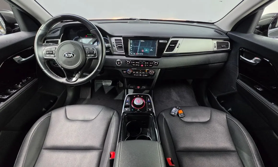 Kia Niro — фото 10