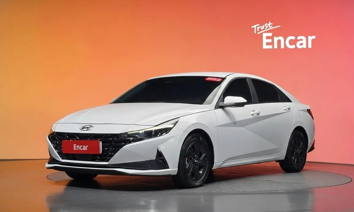 Hyundai AVANTE — фото 1
