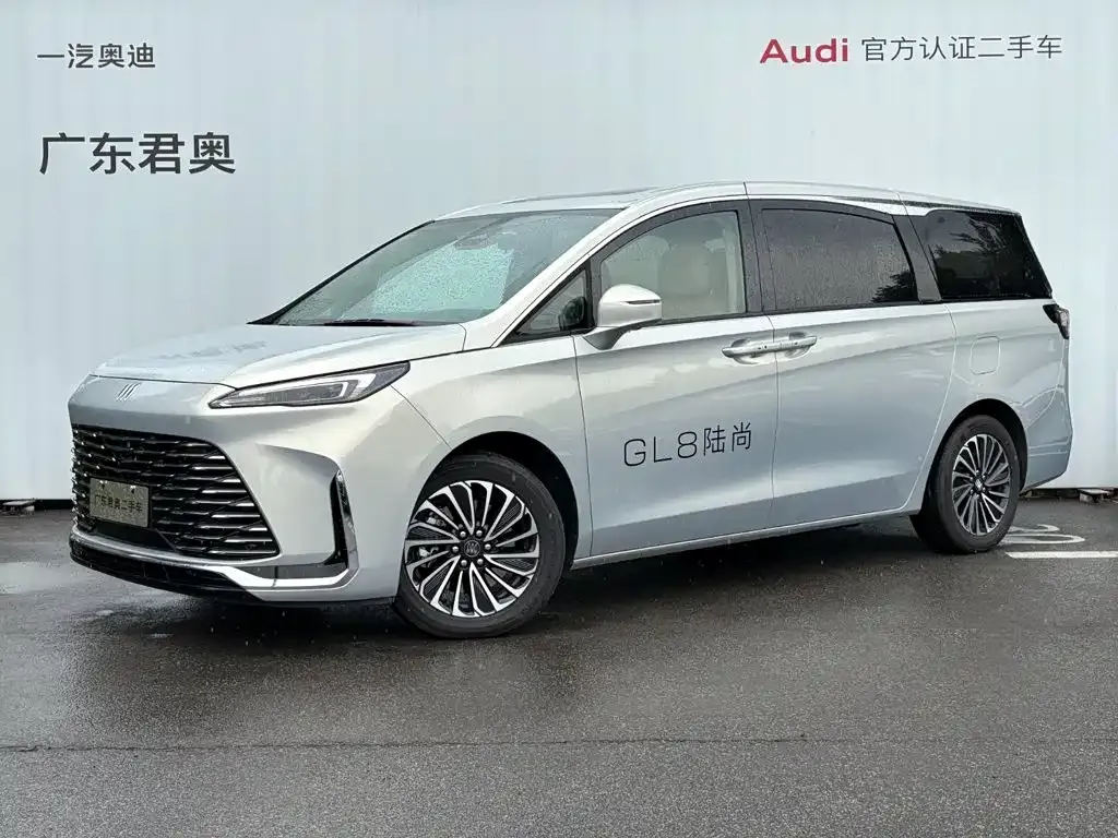 Buick GL8 Hybrid — фото 1