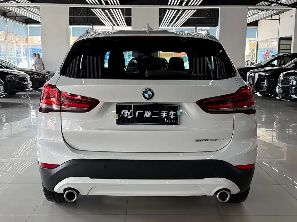 BMW X1 — фото 7