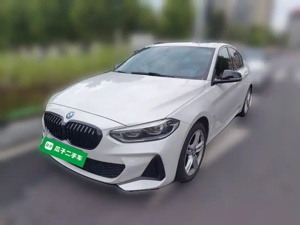 BMW 1 Series — фото 1