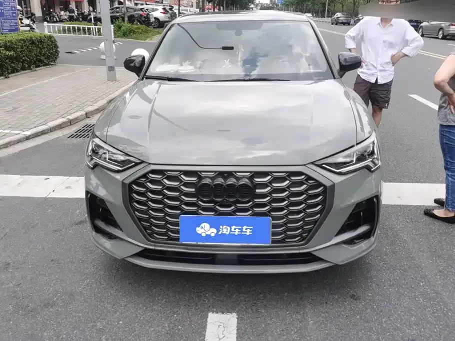 Audi Q3 Sportback — фото 9