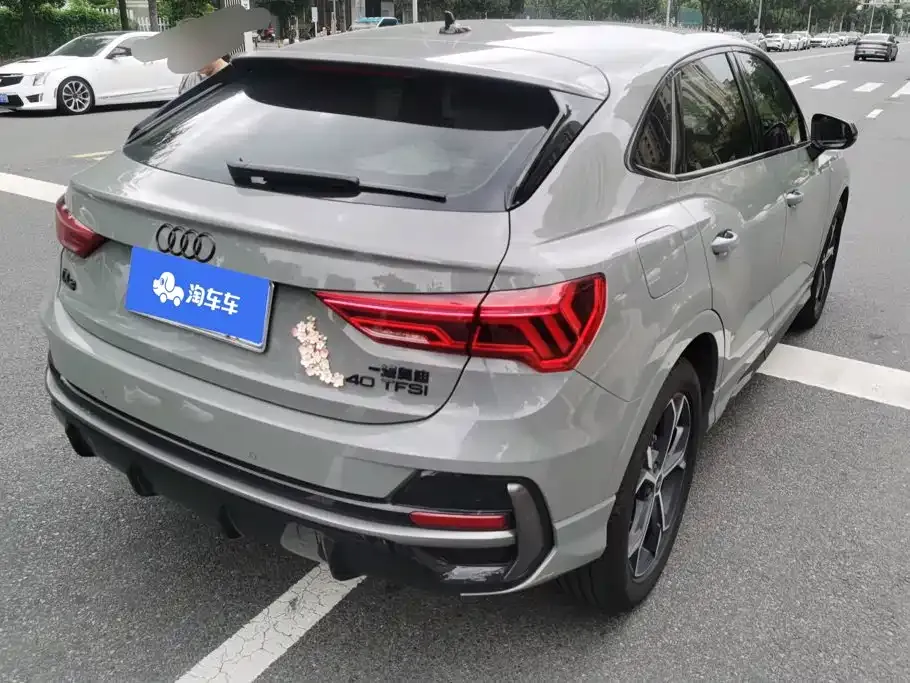 Audi Q3 Sportback — фото 8