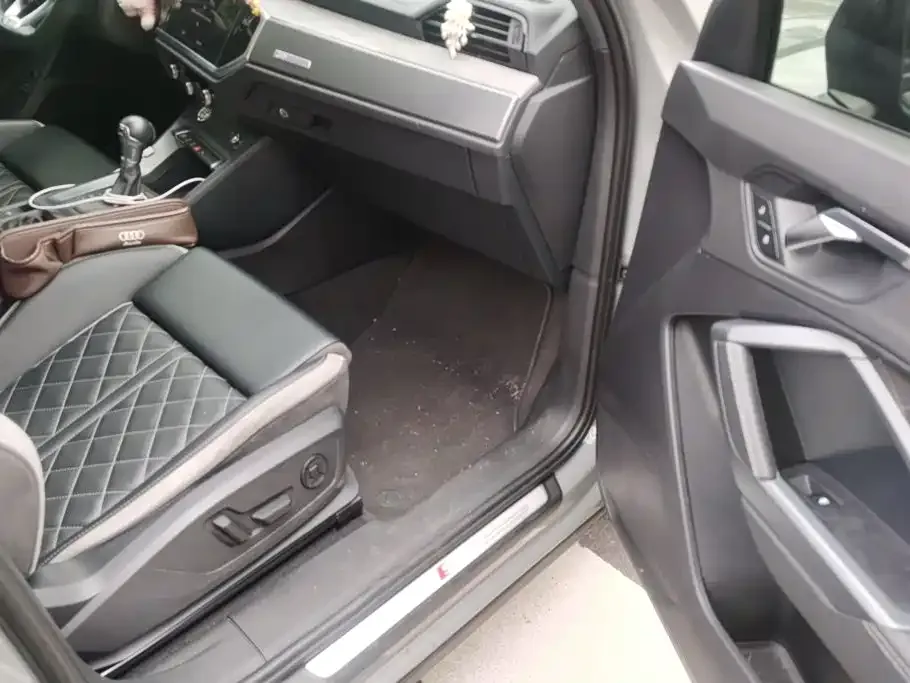 Audi Q3 Sportback — фото 7