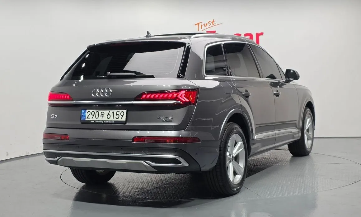 Audi Q7 — фото 5