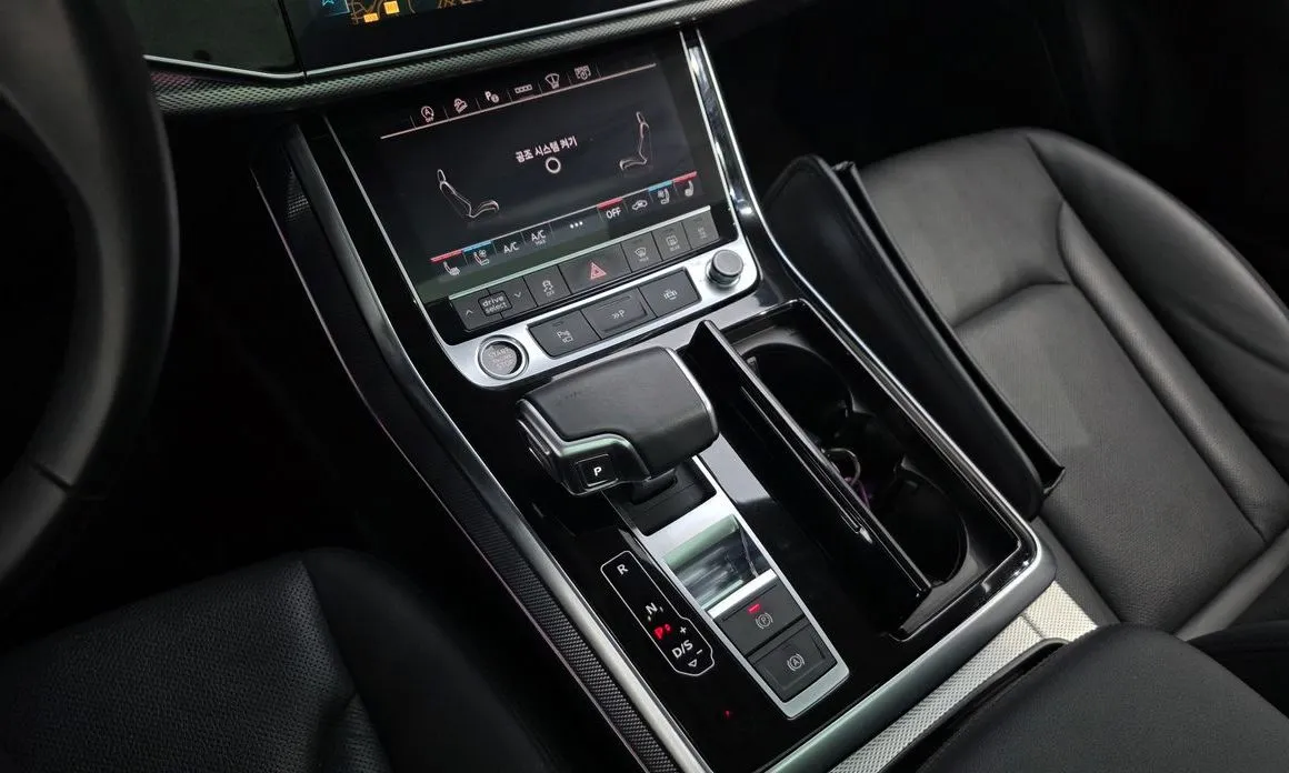 Audi Q7 — фото 2
