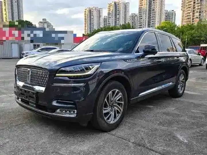 Lincoln Aviator — фото 1
