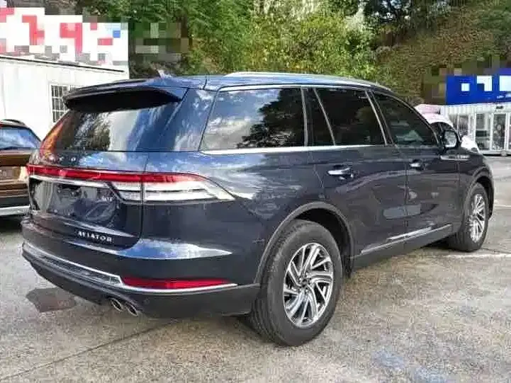 Lincoln Aviator — фото 8
