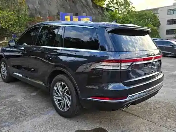 Lincoln Aviator — фото 5