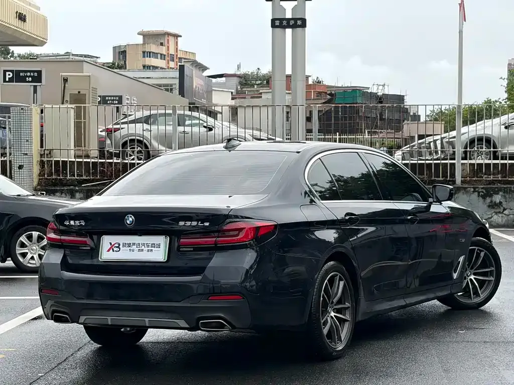 BMW 5 Series New Energy — фото 3
