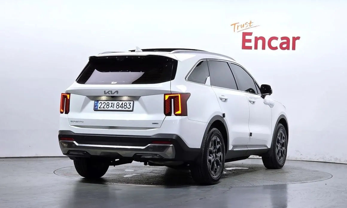 Kia Sorento — фото 4