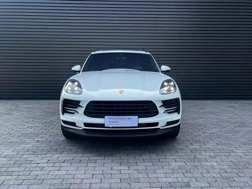 Porsche Macan — фото 1