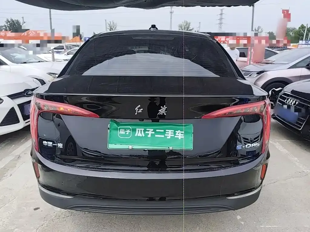 Hongqi E-QM5 — фото 3