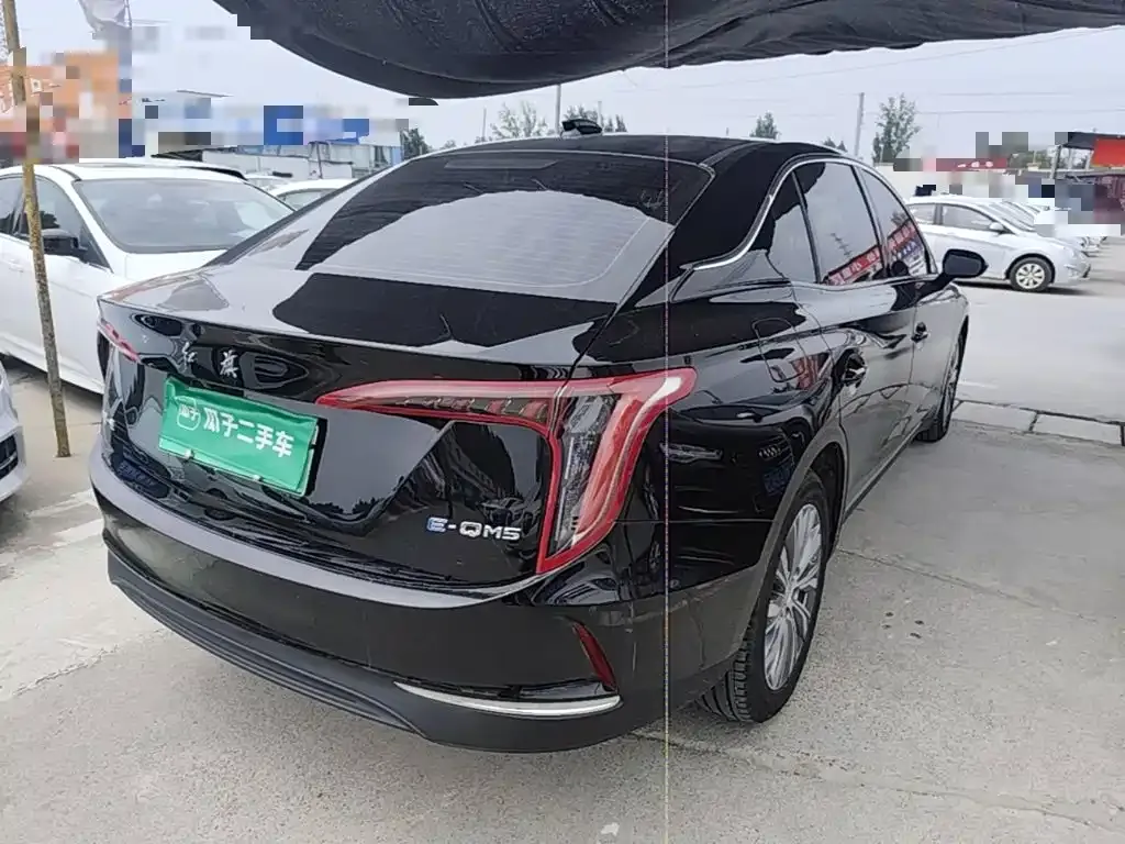 Hongqi E-QM5 — фото 8