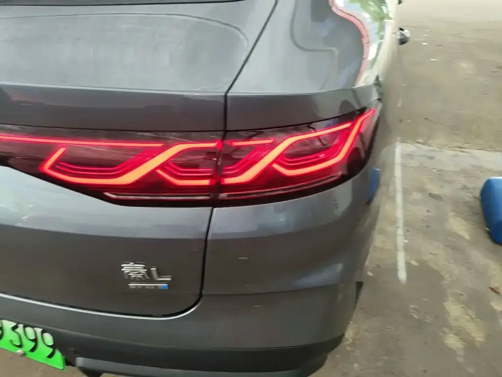 BYD Qin L — фото 2