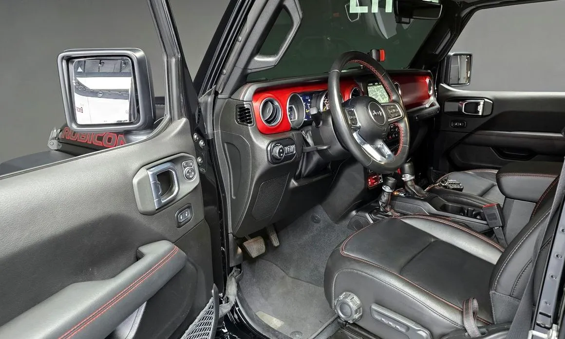 Jeep Wrangler — фото 9