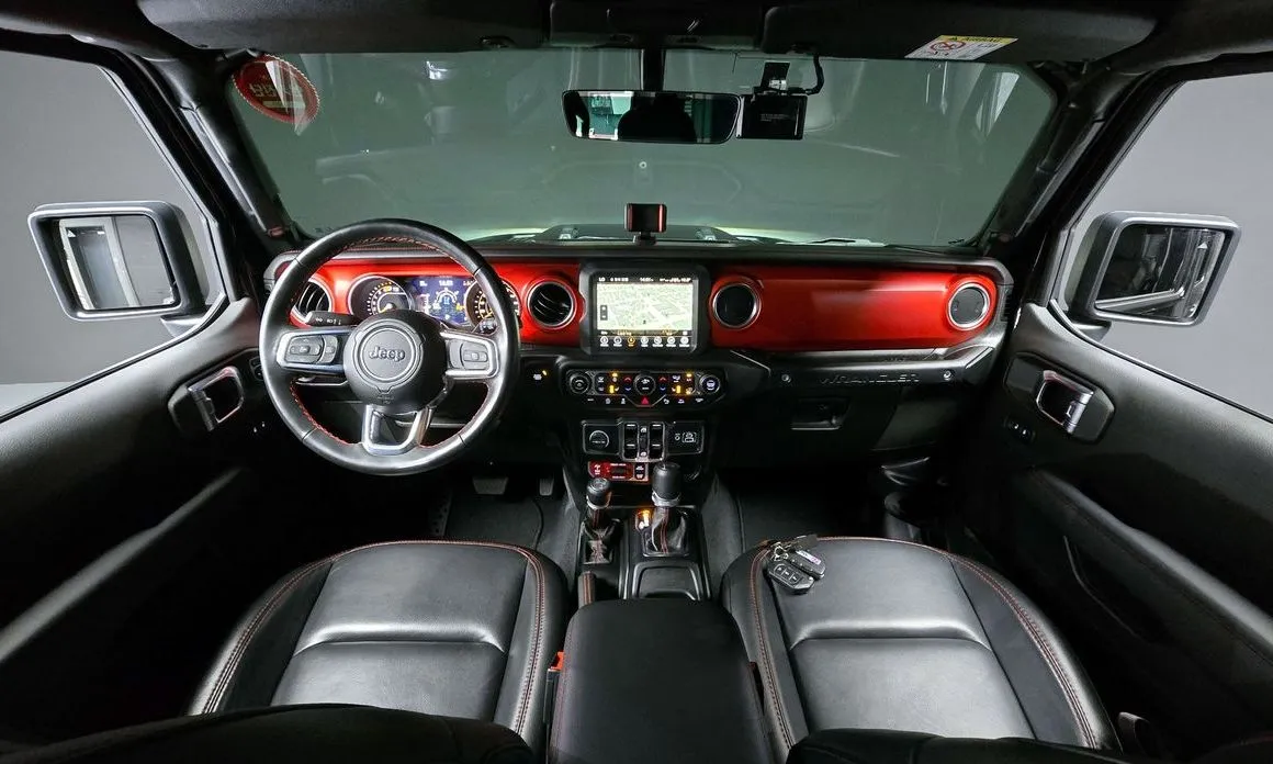 Jeep Wrangler — фото 7