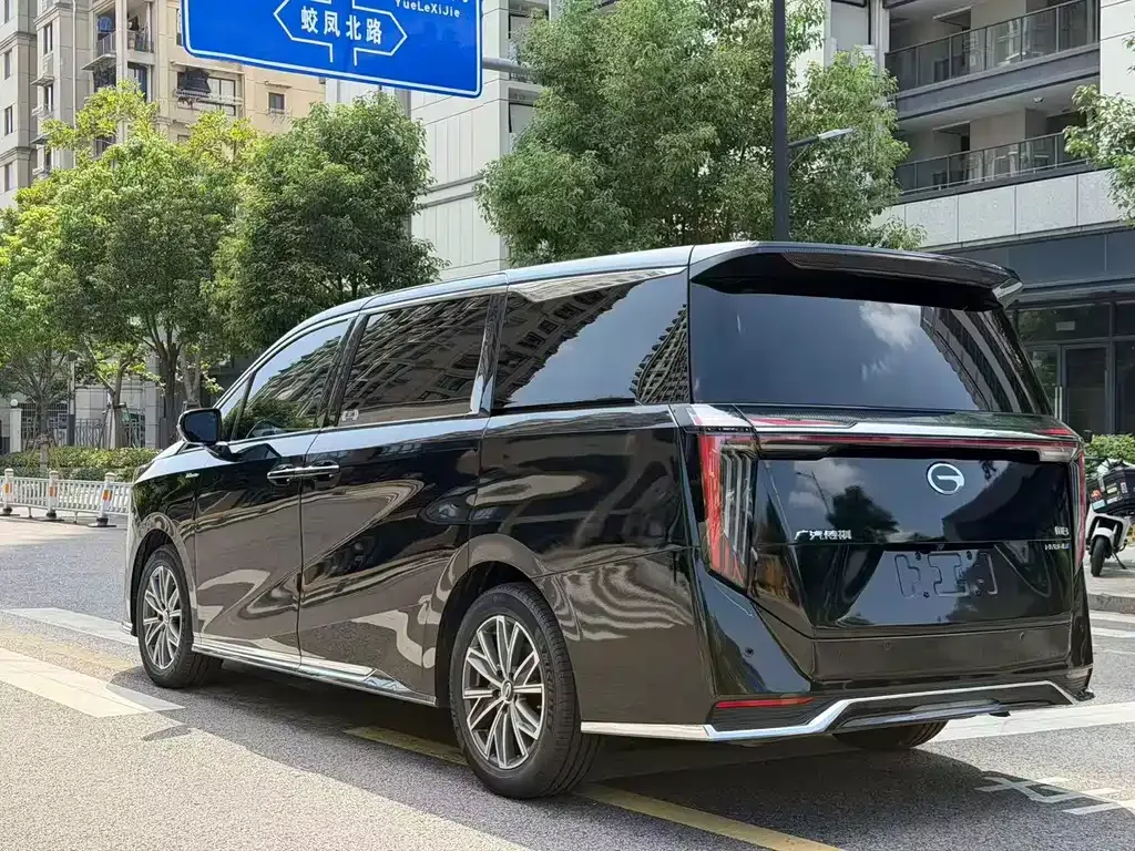 GAC Motor Trumpchi M8 — фото 10