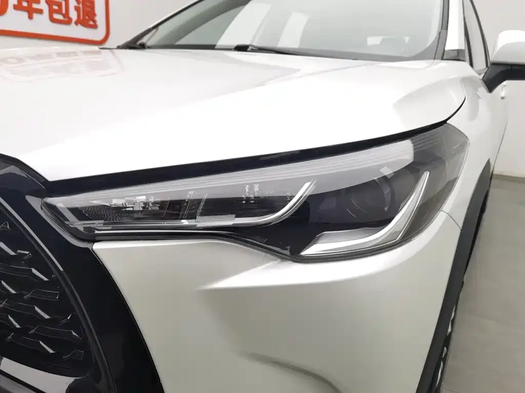Toyota Corolla Cross — фото 2