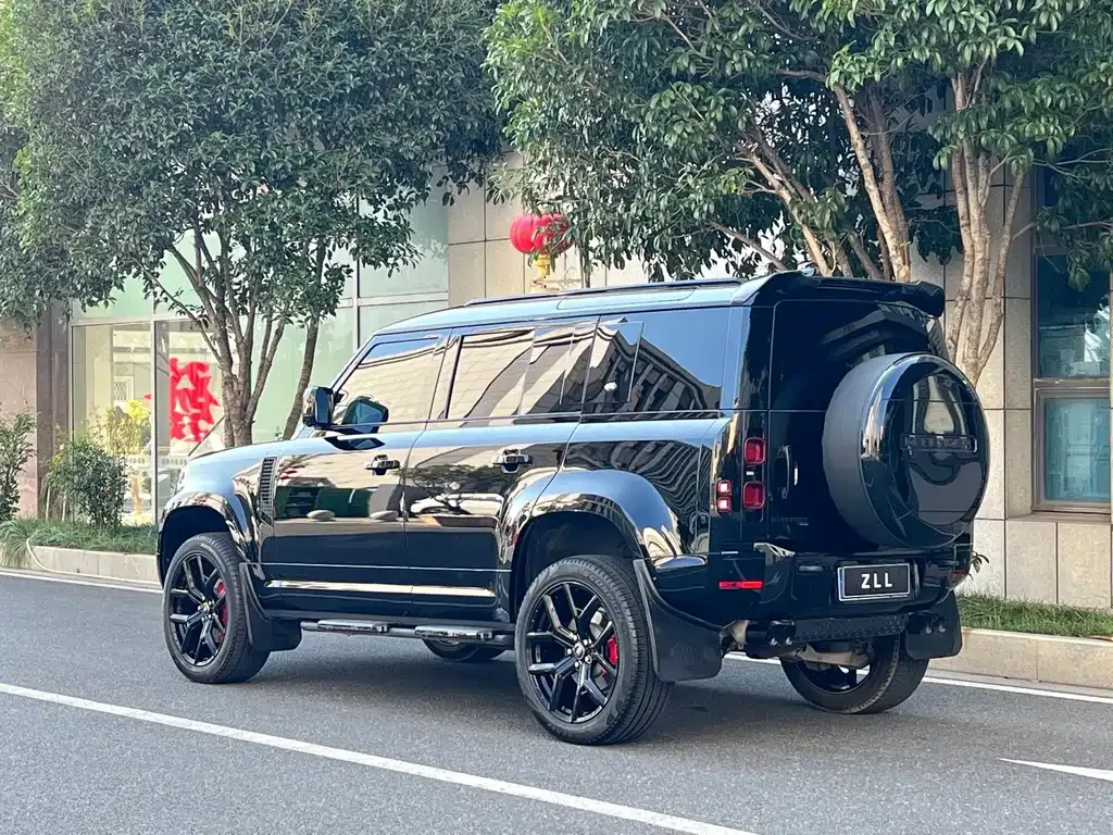 Land Rover Defender — фото 10