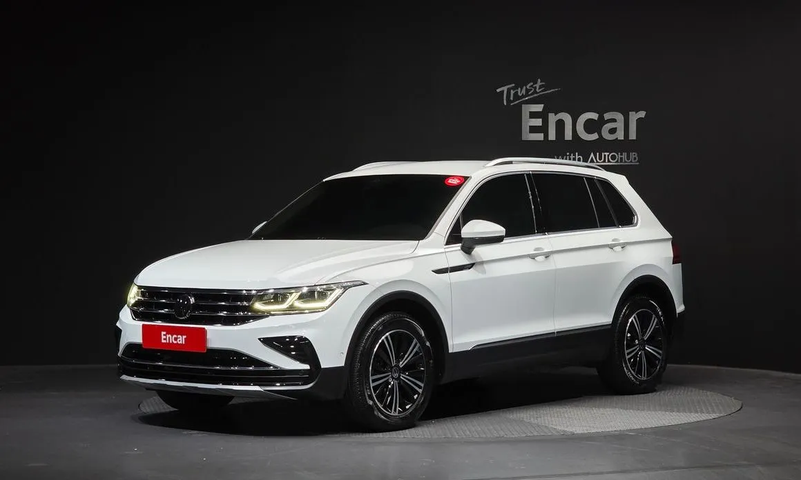 Volkswagen Tiguan — фото 1