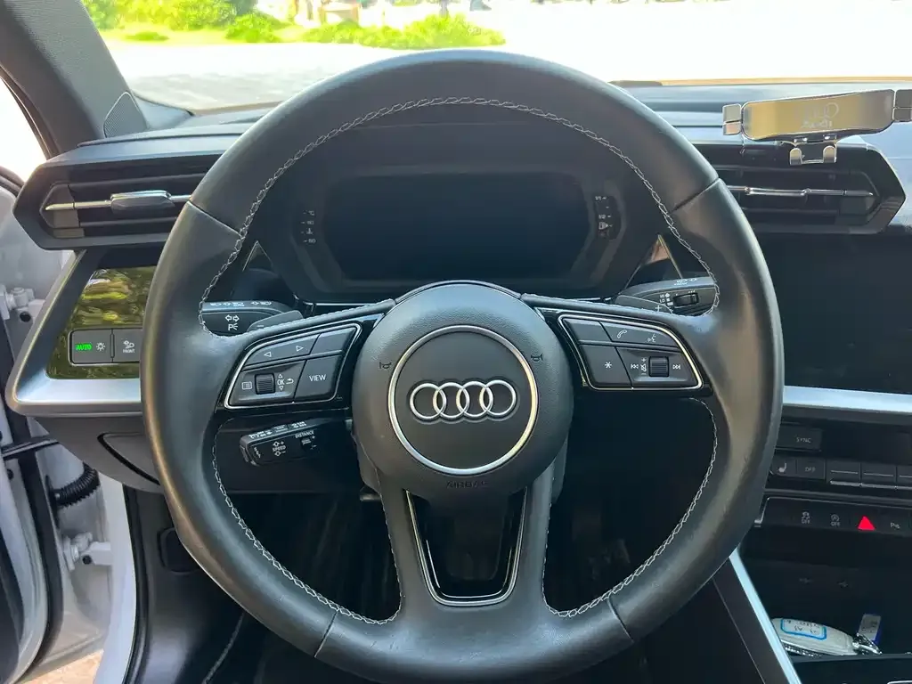 Audi A3 — фото 2