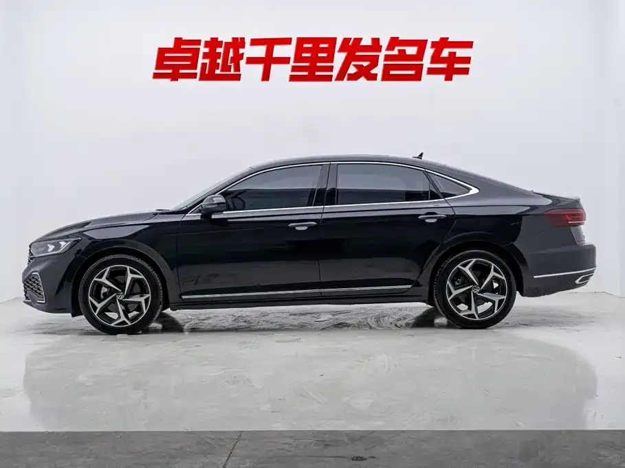 Volkswagen Passat — фото 10