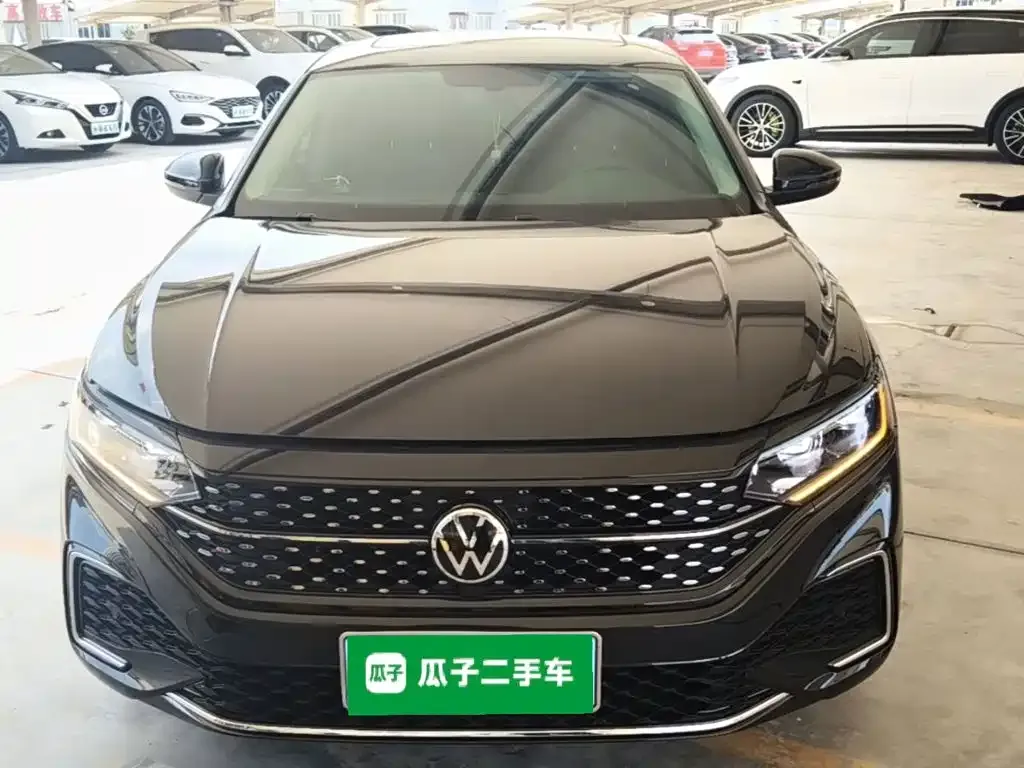 Volkswagen Passat — фото 7
