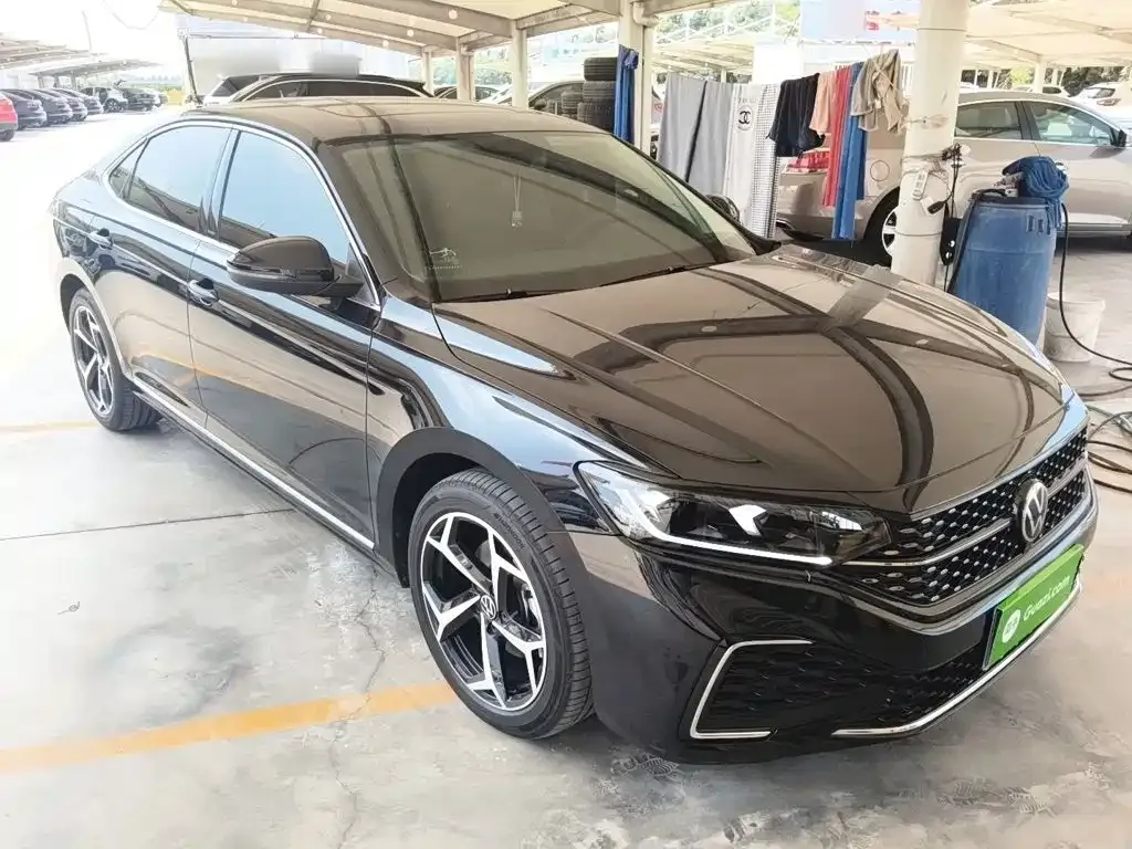 Volkswagen Passat — фото 6