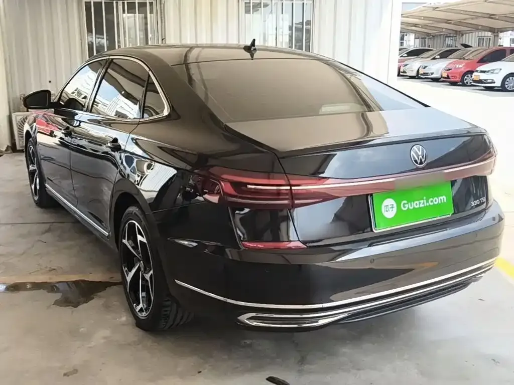 Volkswagen Passat — фото 10