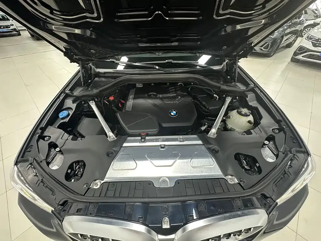 BMW X4 — фото 9