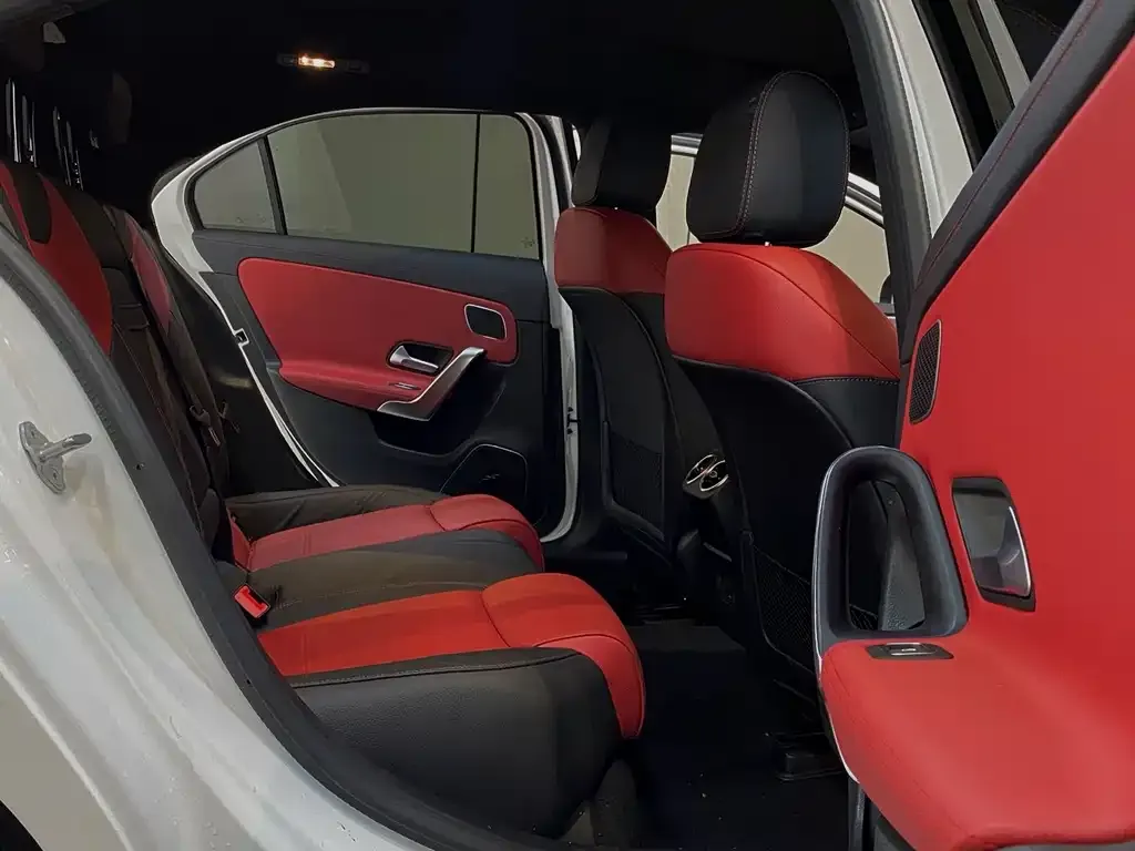 Mercedes-Benz A-Class AMG — фото 5