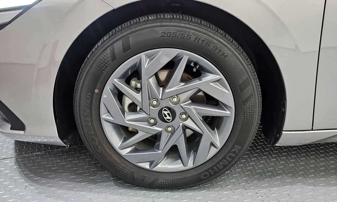 Hyundai AVANTE — фото 8
