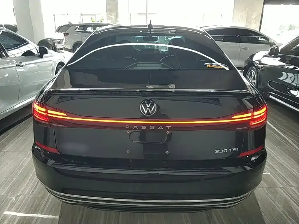Volkswagen Passat — фото 5