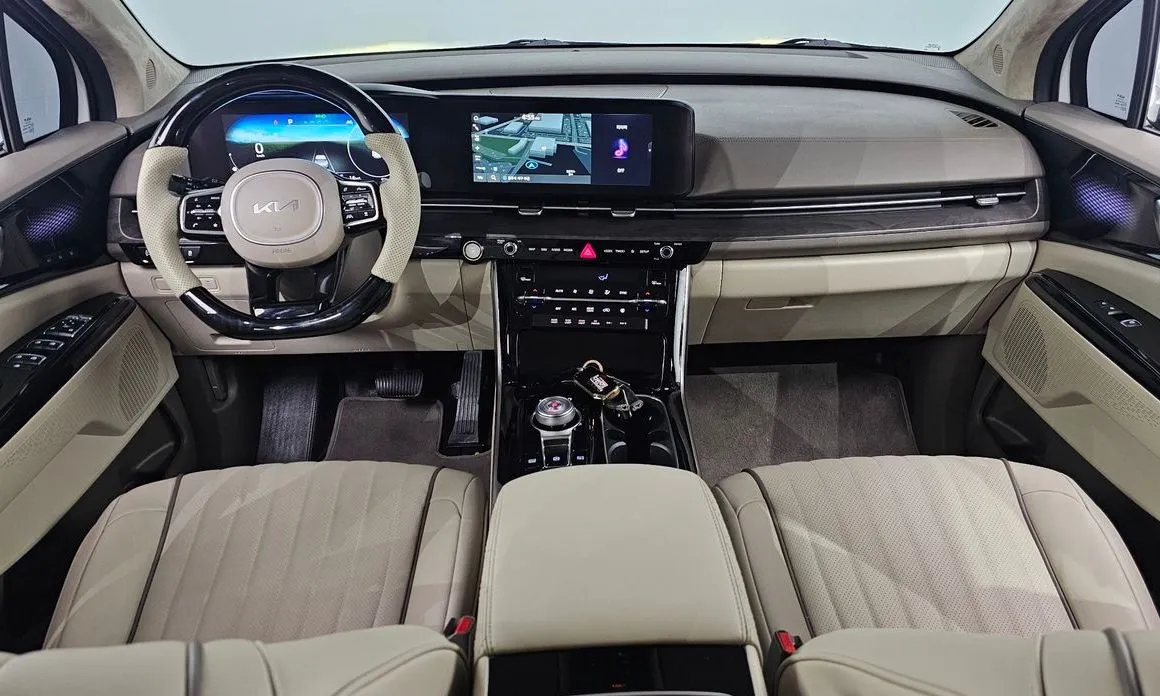 Kia Carnival — фото 10