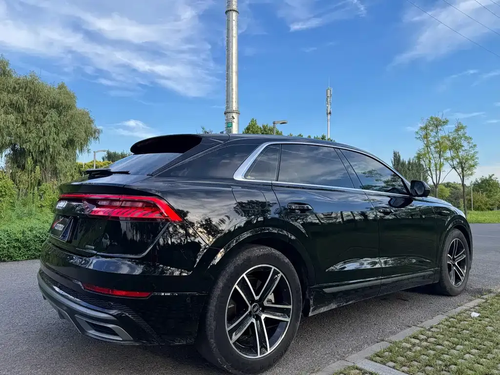 Audi Q8 — фото 4