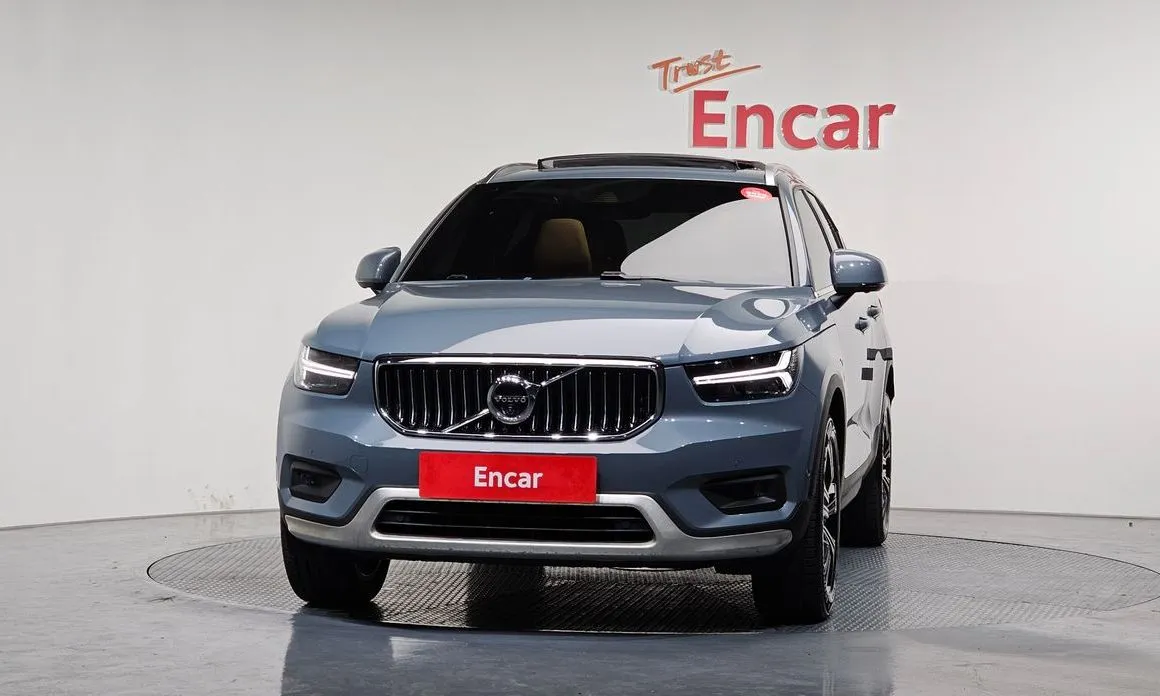 Volvo XC40 — фото 2