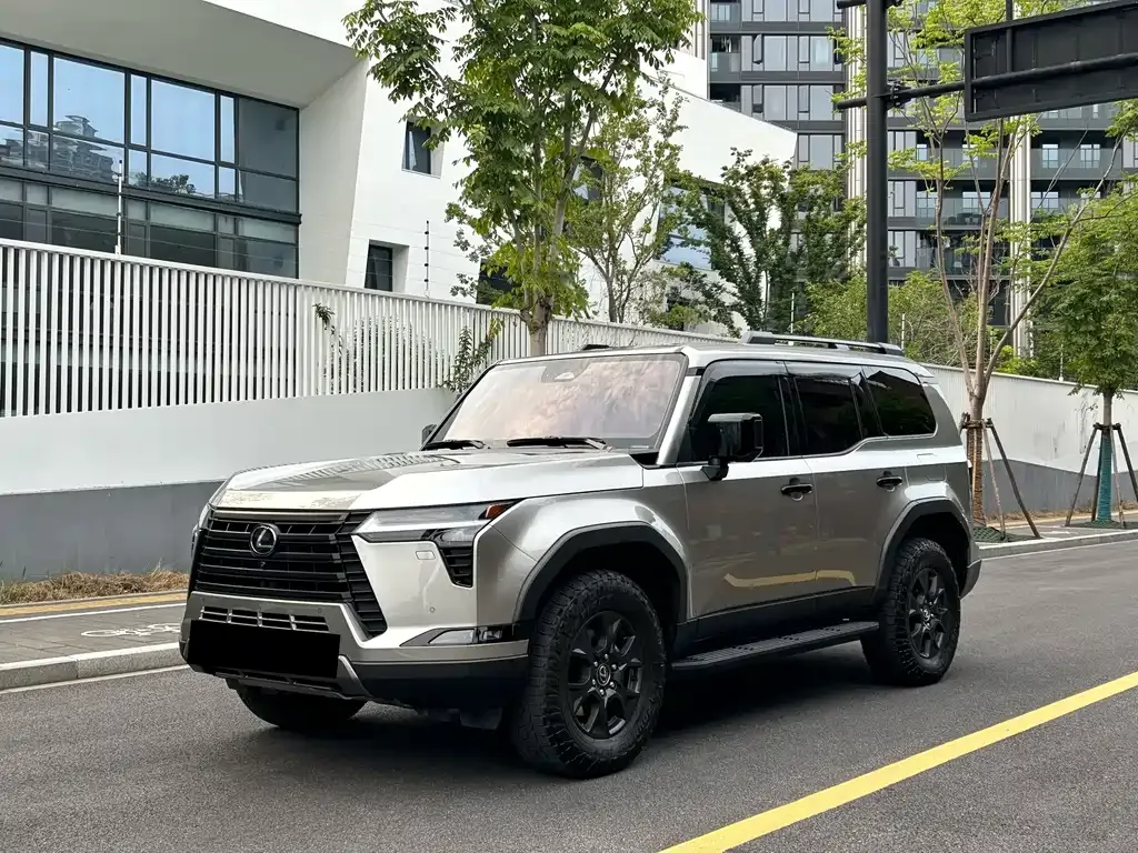 Lexus GX — фото 1
