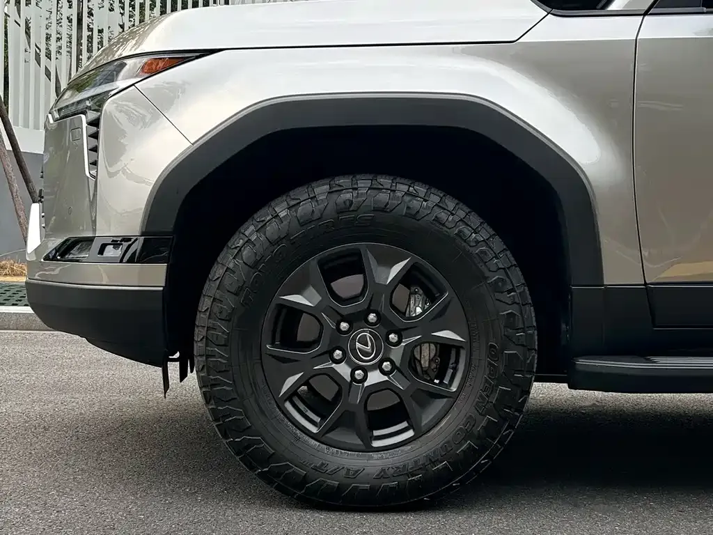 Lexus GX — фото 2