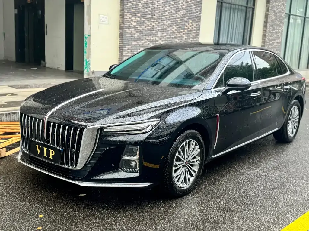 Hongqi H5 — фото 1