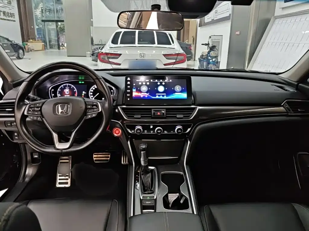 Honda Accord — фото 6