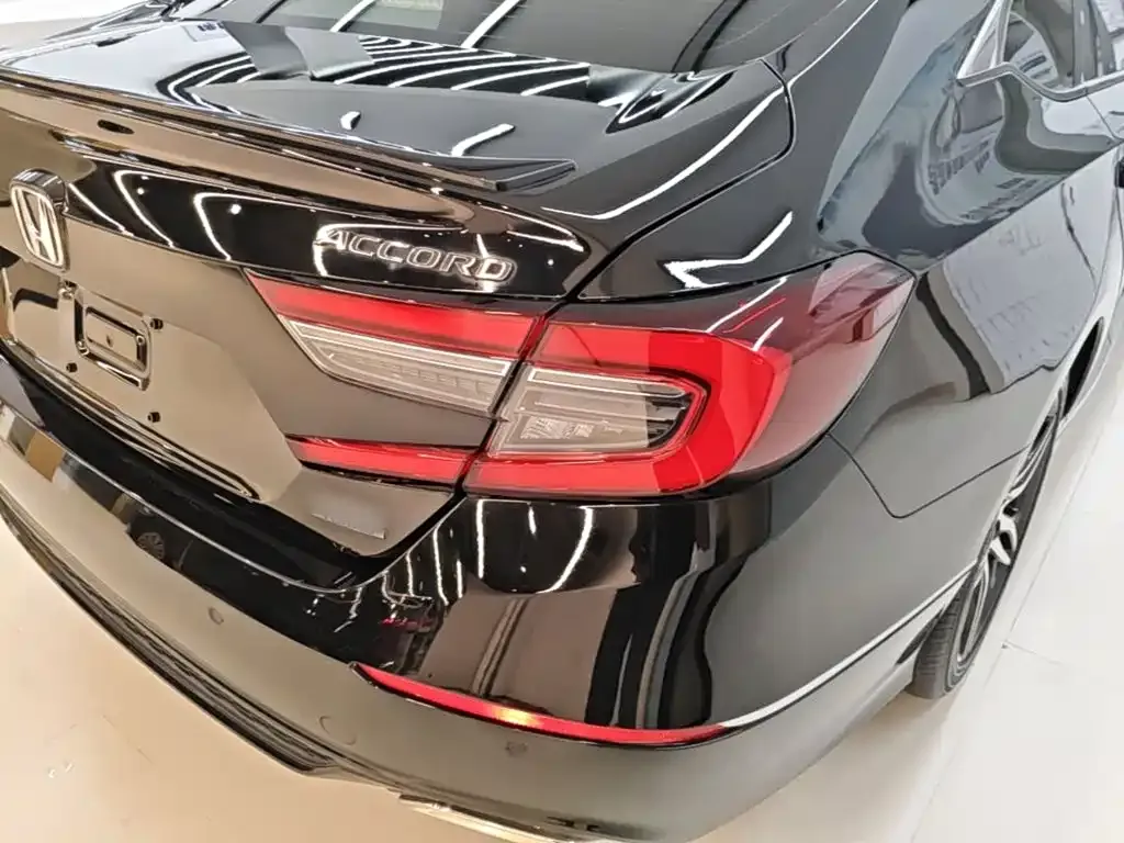 Honda Accord — фото 2