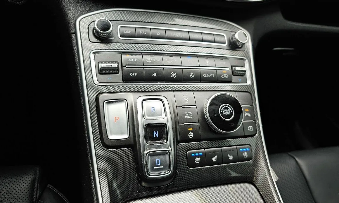 Hyundai Santafe — фото 2