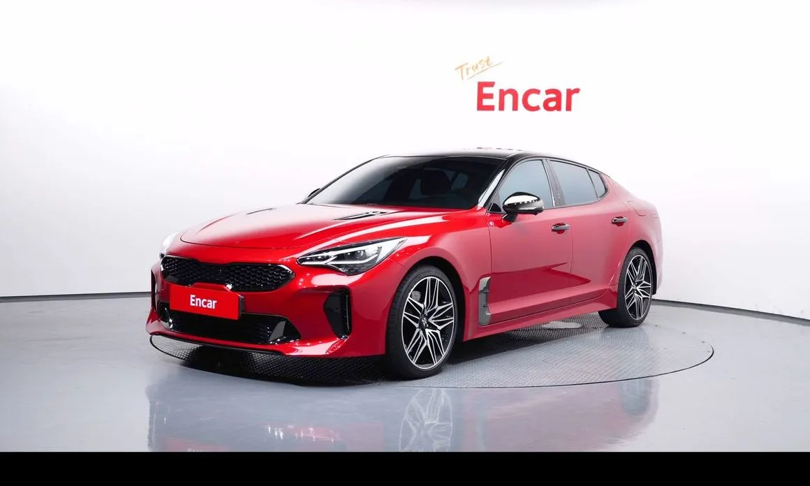 Kia Stinger — фото 1